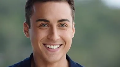 Taylor Glockner Biography: Parents, Son, Height, Net Worth, Age, Wife, Ethnicity, Movies & TV Shows