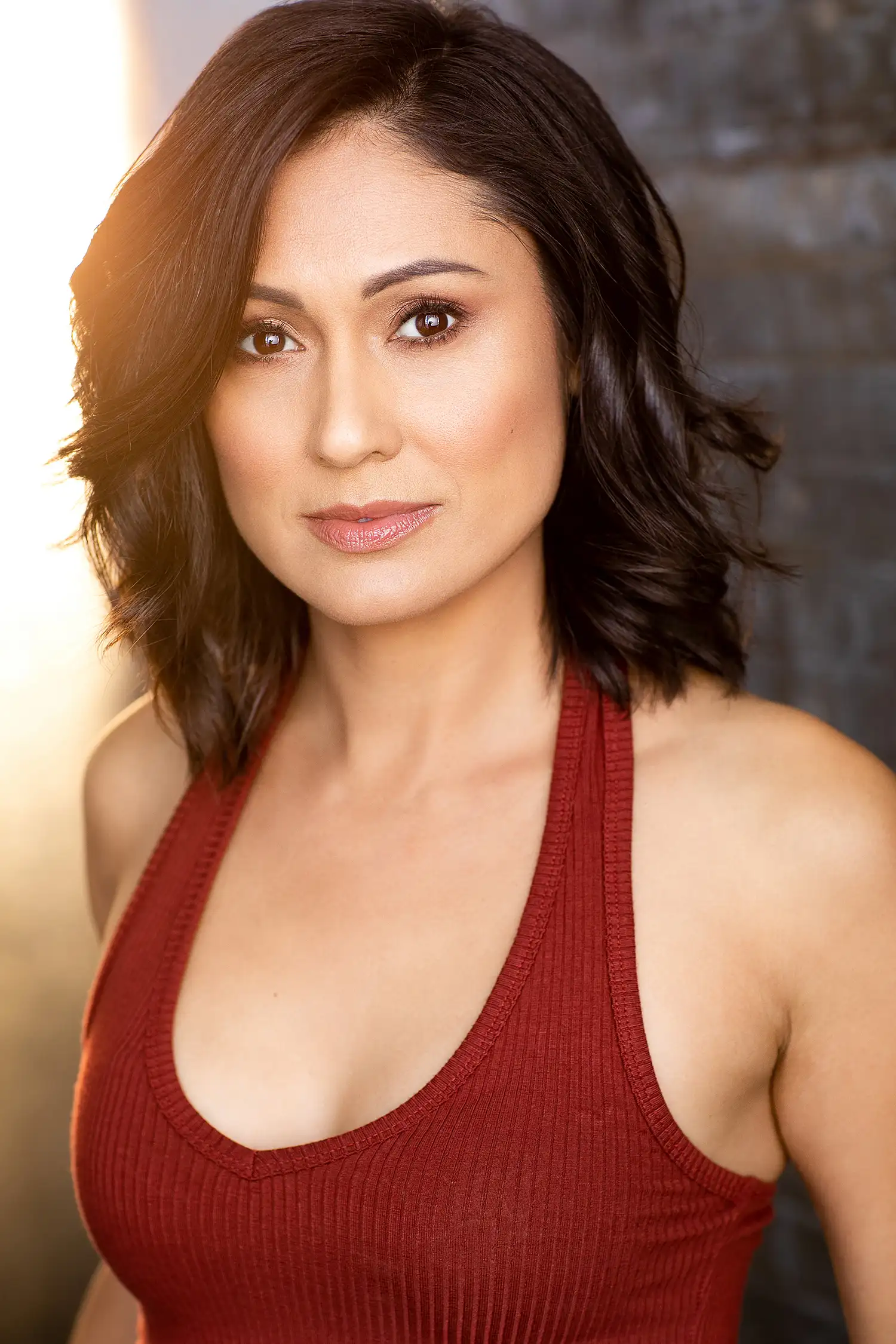 Pilar Holland - Biography