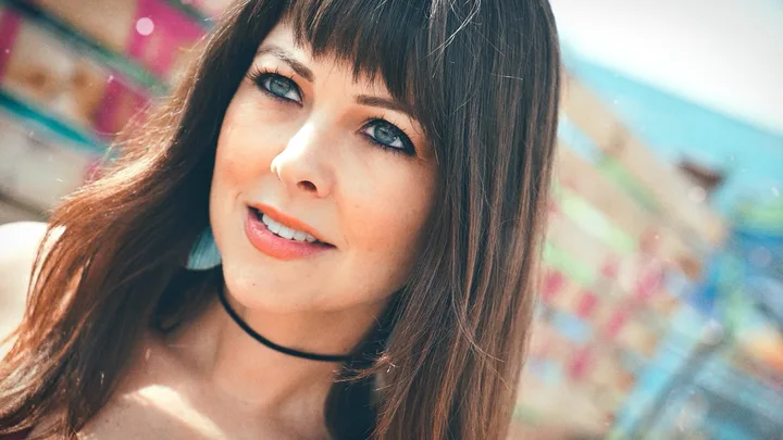 Erin Cline Biography: Parents, Age, Awards, Films, Net Worth, Siblings, Spouse