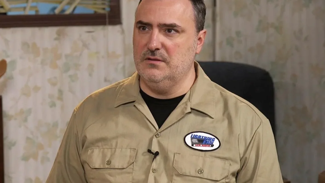 Mike Stoklasa Biography: Age, Girlfriend, Height, Net Worth, Parents, Movies, RedLetterMedia, Wife