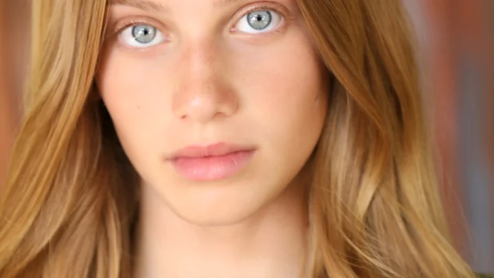 Jolie Natalia Handler Biography: Age, Height, Net Worth, Parents, Boyfriend, Movies & TV Shows, Voice