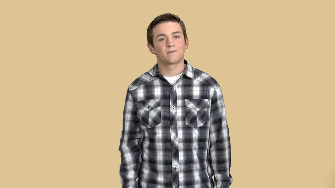 Alex Brown Biography: Height, Girlfriend, Net Worth, Parents, Age, Movies