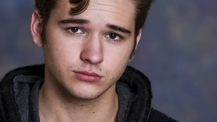 John-Paul Howard Biography: Age, Girlfriend, Height, Net Worth, Parents, Sister, Movies & TV Shows, Education