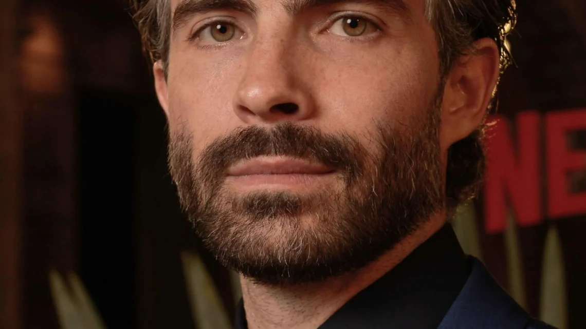 Osvaldo Benavides Biography: Age, Girlfriend, Kids, Height, Net Worth, Parents, Sister, Telenovelas, Movies & TV Shows