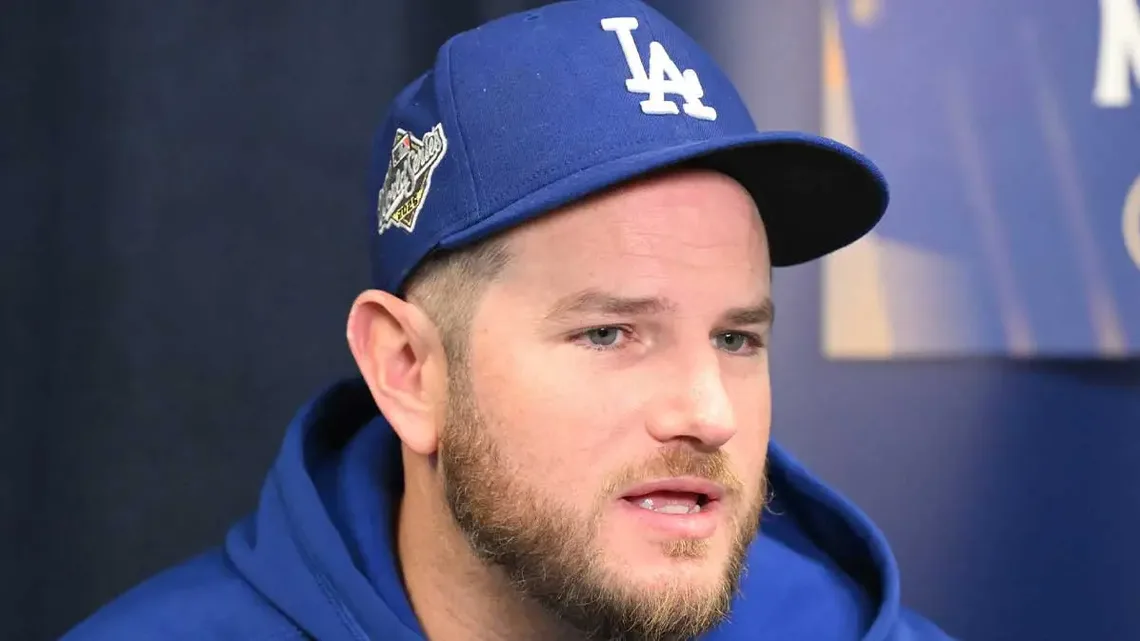 Max Muncy Biography: Age, Net Worth, Instagram, Height, Wiki, Parents, Siblings, Career, Ethnicity