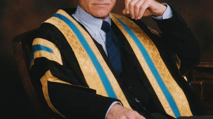 Patrick Stewart, Shakespearean Actor Who Commanded the Enterprise and Led the X-Men, Dies at 86