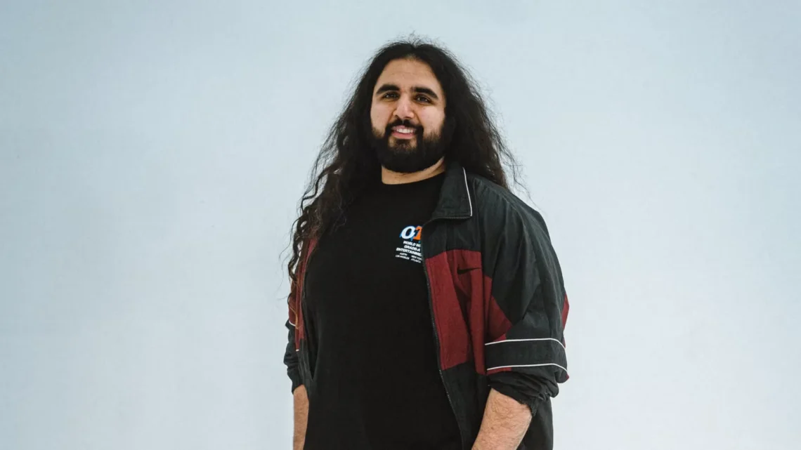 Esfand (streamer) Biography: Net Worth, Age, Real Name, Parents, Height, Girlfriend, Religion, Ethnicity