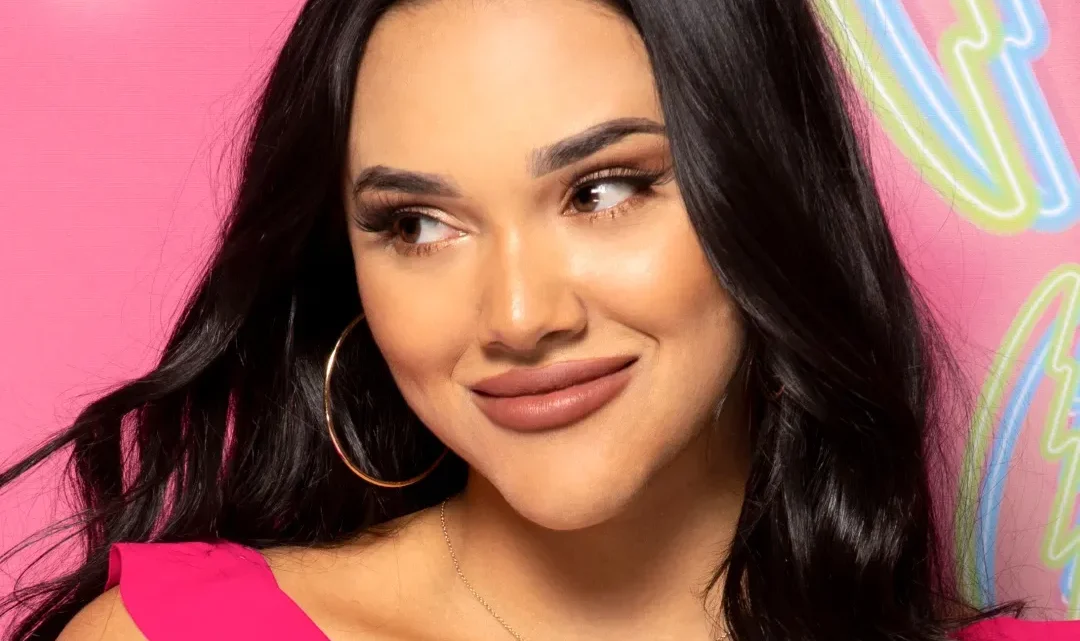 Cely Vazquez Biography: Age, Height, Parents, Siblings, Net Worth, Boyfriend, Love Island, Songs
