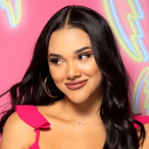 Cely Vazquez - Biography