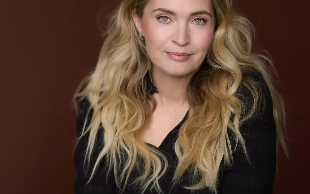 Siobhan Marshall Biography: Age, Husband, Daughter, Height, Net Worth, Parents, Movies & TV Shows