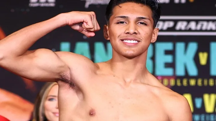Emiliano Vargas Biography: Age, Net Worth, Siblings, Parents, Wife, Instagram, Height