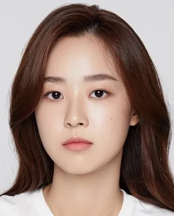 Choi Ye-bin - Biography