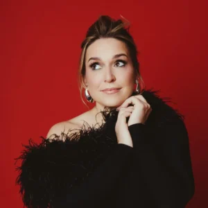 Jessica Vosk - Biography