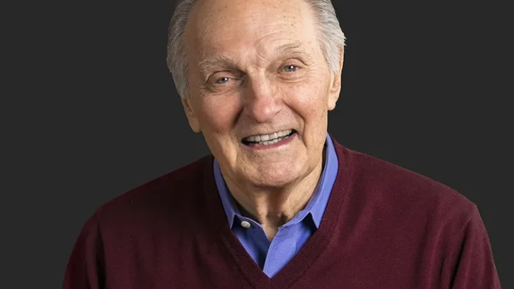 Alan Alda Biography: Age, Wife, Daughters, Height, Net Worth, Parents, Movies & TV Shows, Awards
