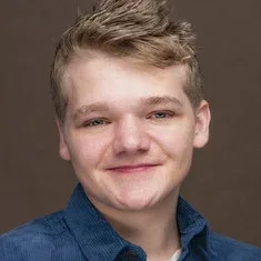 Oliver Dillon - Biography