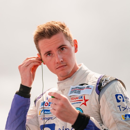Josh Webster Biography: Age, Sister, Parents, Net Worth, Height, Porsche, Airline Pilot, Career, Girlfriend