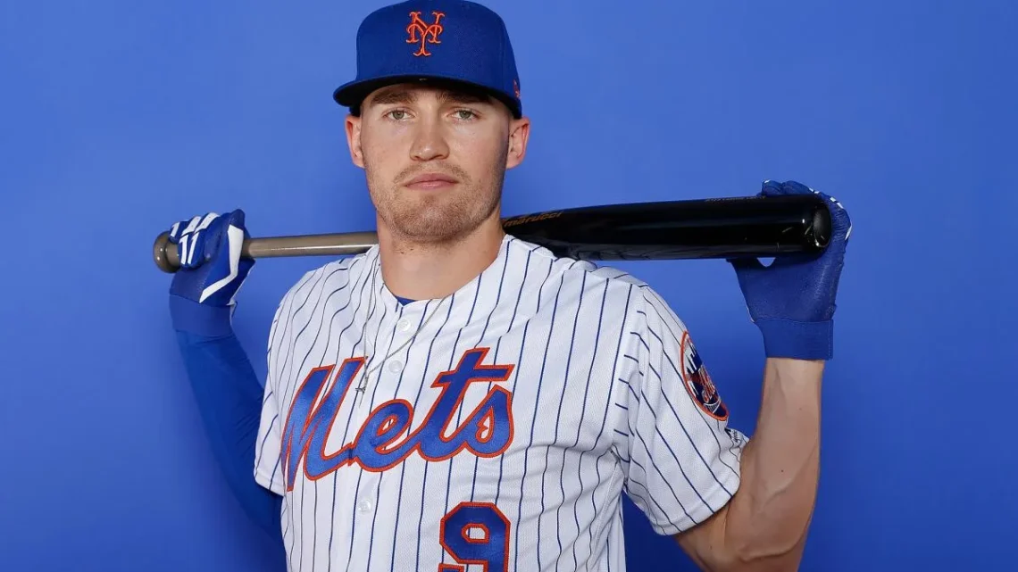 Brandon Nimmo Biography: Age, Wife, Daughter, Parents, Net Worth, Height, Siblings, Contract, Stats