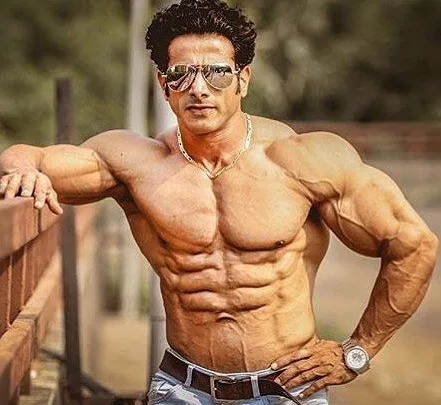 Suhas Khamkar Biography: Height, Age, Parents, Net Worth, Spouse, Weight, Instagram, Awards, Siblings