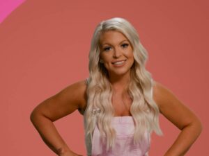 Cassie Saylor - Biography