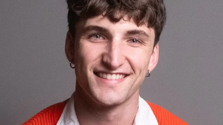 Anthony Po Biography: Age, Parents, Sister, Net Worth, Girlfriend, Pufferfish, Height, YouTube, Career