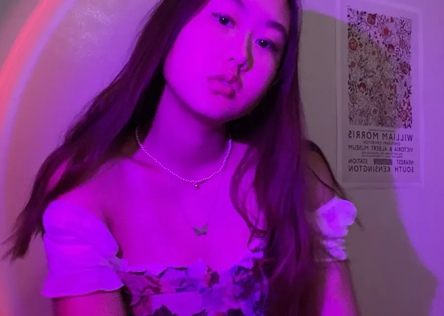 ASMR Beam Biography: Real Name, Age, Net Worth, Boyfriend, Parents, Brother, YouTube