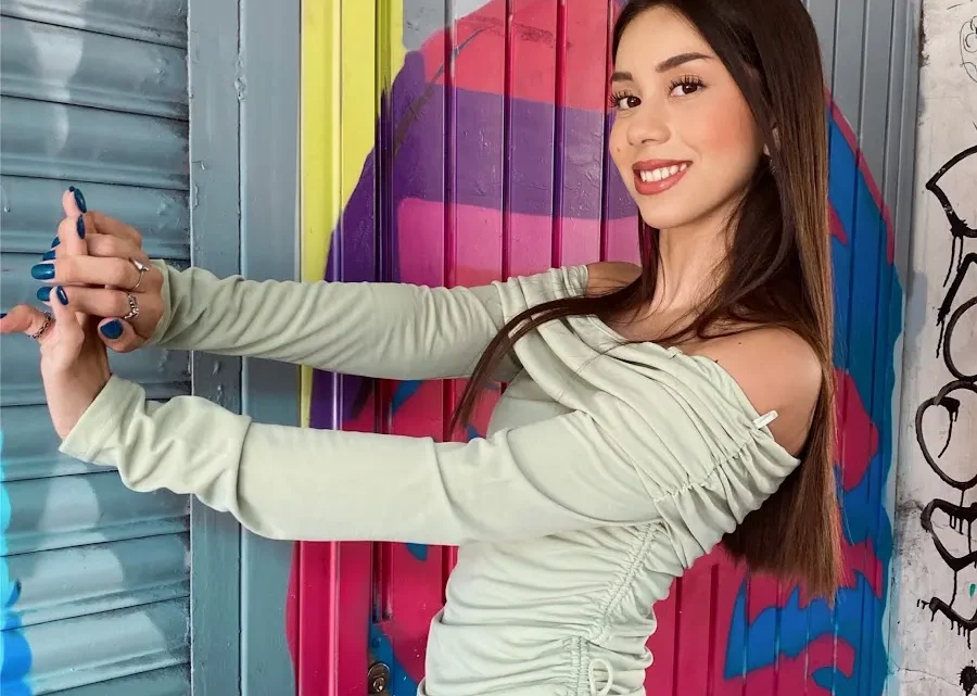 Alexa Rivera Villegas Biography: Age, Height, Net Worth, Parents, Sisters, Boyfriend, YouTube, Vlogs