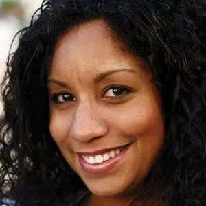 Maritza Correia - Biography