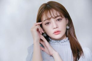 Chisato Yoshiki - Biography