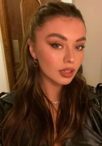 Millie Hannah - Biography