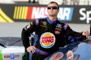 Travis Kvapil
