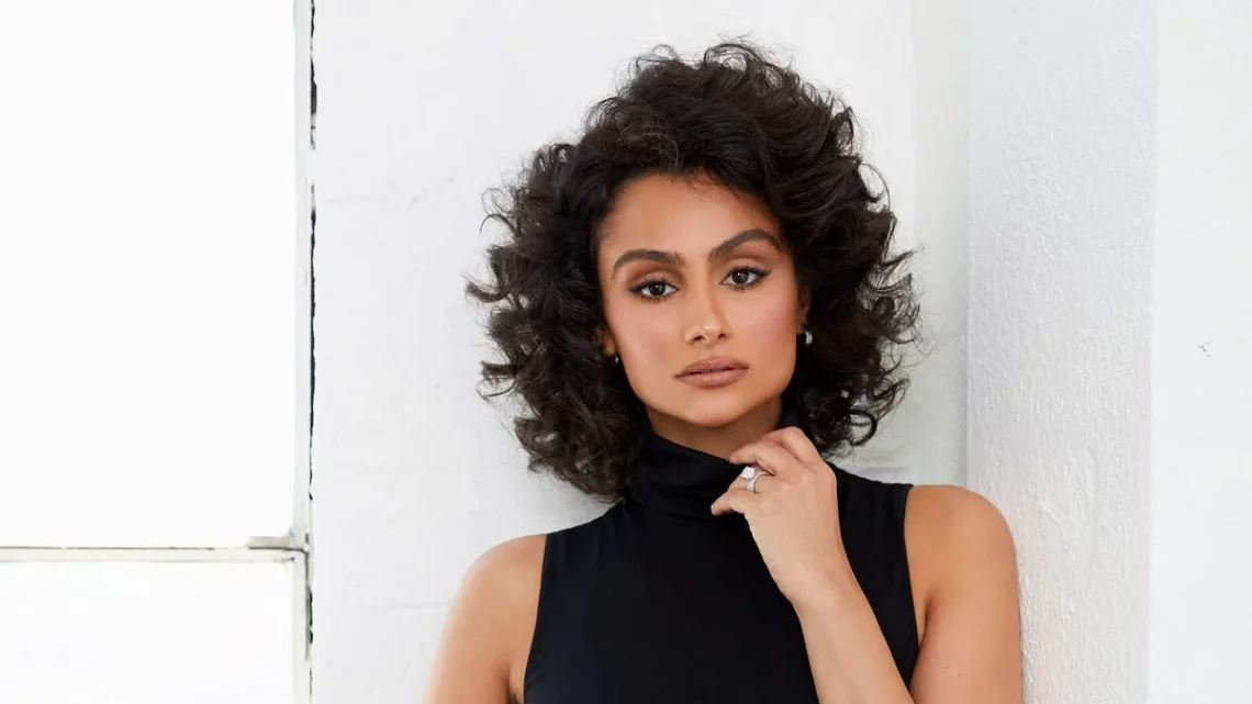 Nazanin Mandi Biography: Age, Fiancé, Ex-Husband, Height, Net Worth, Parents, Movies & TV Shows, Songs