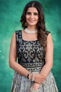 Komal Vora - Biography