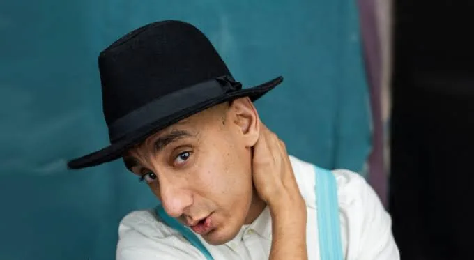 Muzz Khan - Biography