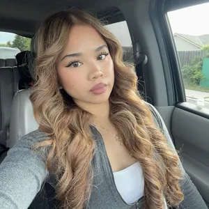 chenoa.shen - Biography