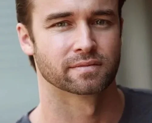 Dwayne Cameron Biography: Net Worth, Height, Girlfriend, Ethnicity, Parents, Age, Movies, Awards, Sister
