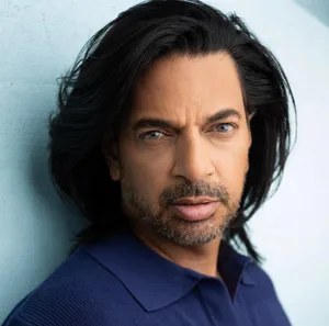 Christopher Logan - Biography