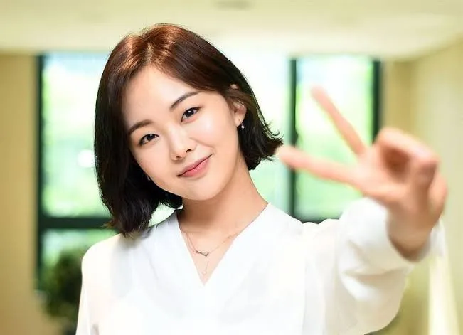 Keum Sae-rok Biography: Movies & TV Shows, Net Worth, Boyfriend, Age, Parents, Sister, Height, Awards, Ethnicity