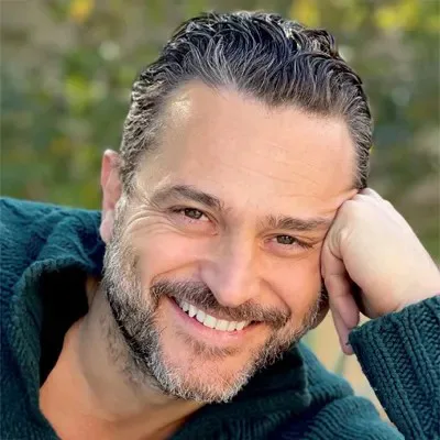 Yorgos Karamihos - Biography