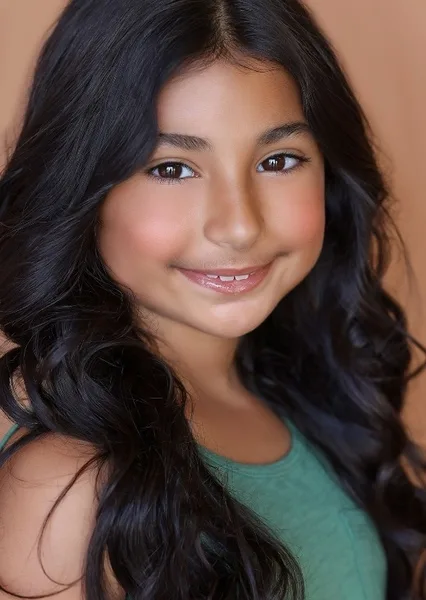 Zara Jirgis - Biography