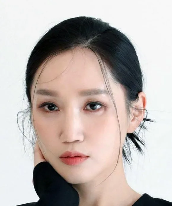 Park Bo-kyung - Biography