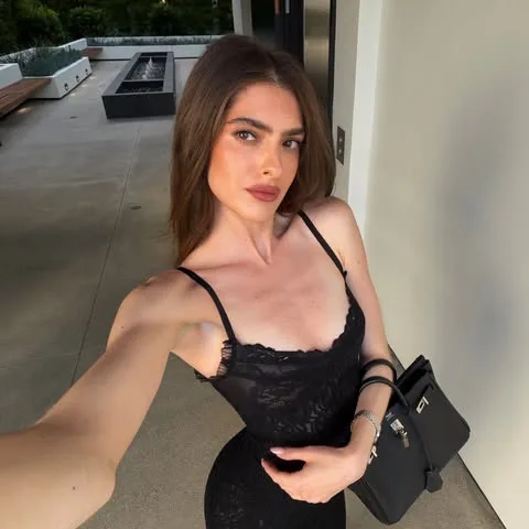 Alexis Linder - Biography