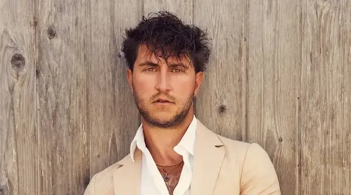 Jeff Perla Biography: Boyfriend, Net Worth, Podcast, Parents, Height, Age, Instagram