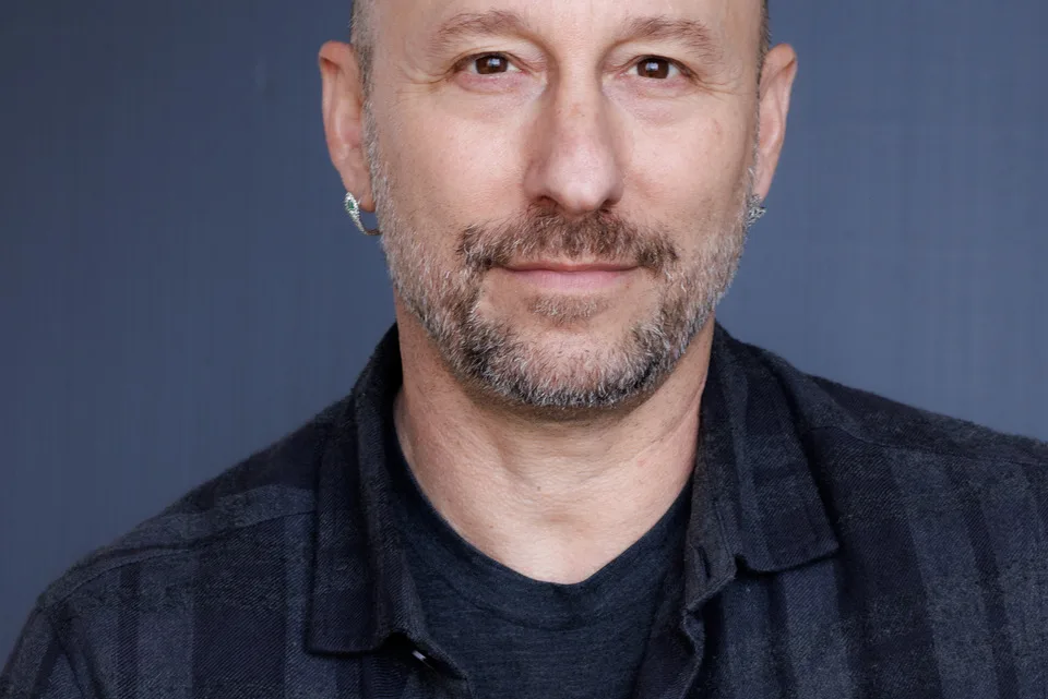Darren Stein Biography: Age, Partner, Parents, Net Worth, Movies, Awards, Siblings
