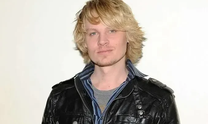 Jeffrey Carlson Biography: Net Worth, Height, Age, Death, Movies, TV Shows, Awards, Parents