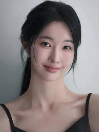Hong Bi-ra - Biography