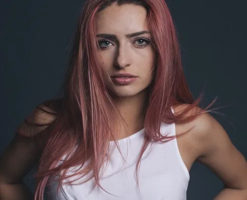 Kirsten Collins Biography: Age, Songs, Parents, Siblings, Boyfriend, Height, Net Worth, Husband