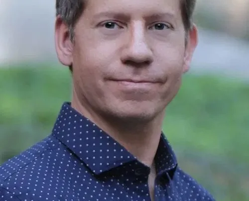 Eric Jacobson Biography: Wife, Age, Kids, Parents, Net Worth, Muppets, Awards, Career