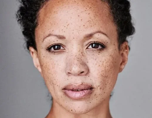 Cat Simmons Biography: Net Worth, Height, Parents, Ethnicity, Movies, Age, Boyfriend, Instagram