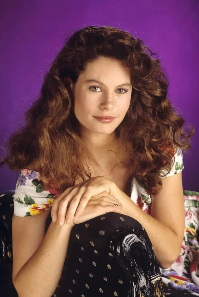 Shannon Sturges - Biography