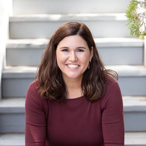 Heather Elias - Biography